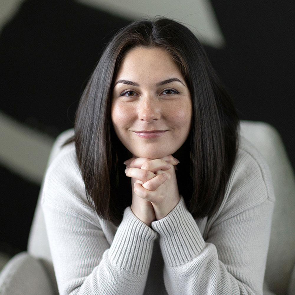 Headshot of Hanna Paul