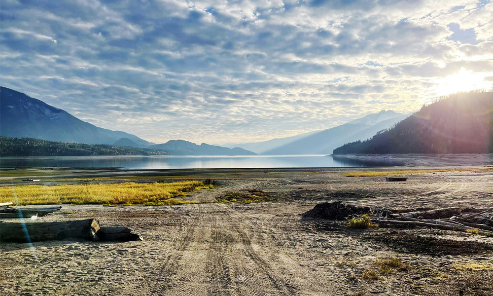 A photo of the Columbia River
